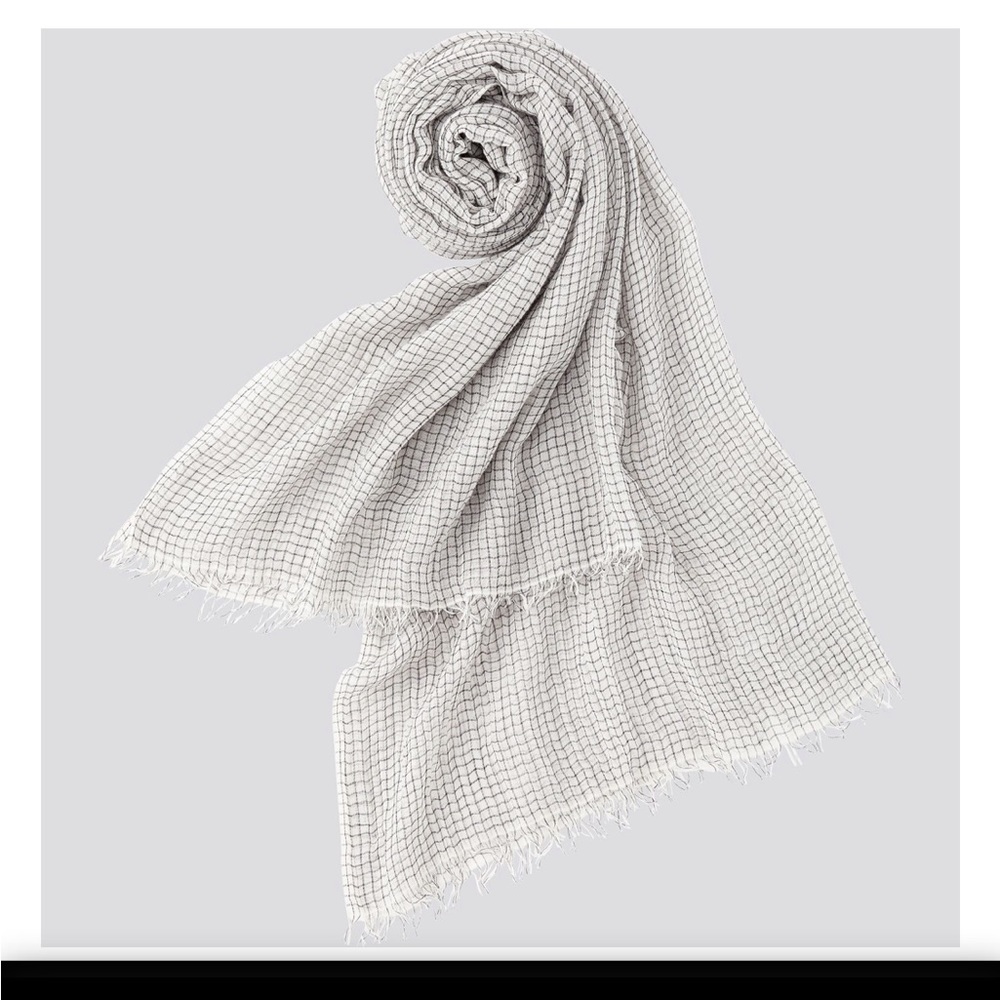 NWT🩵uniqlo cotton silk scarf